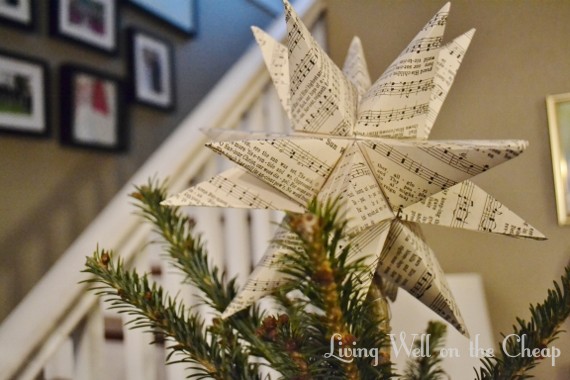 Diy Moravian Star Tree Topper Living Well On The Cheap